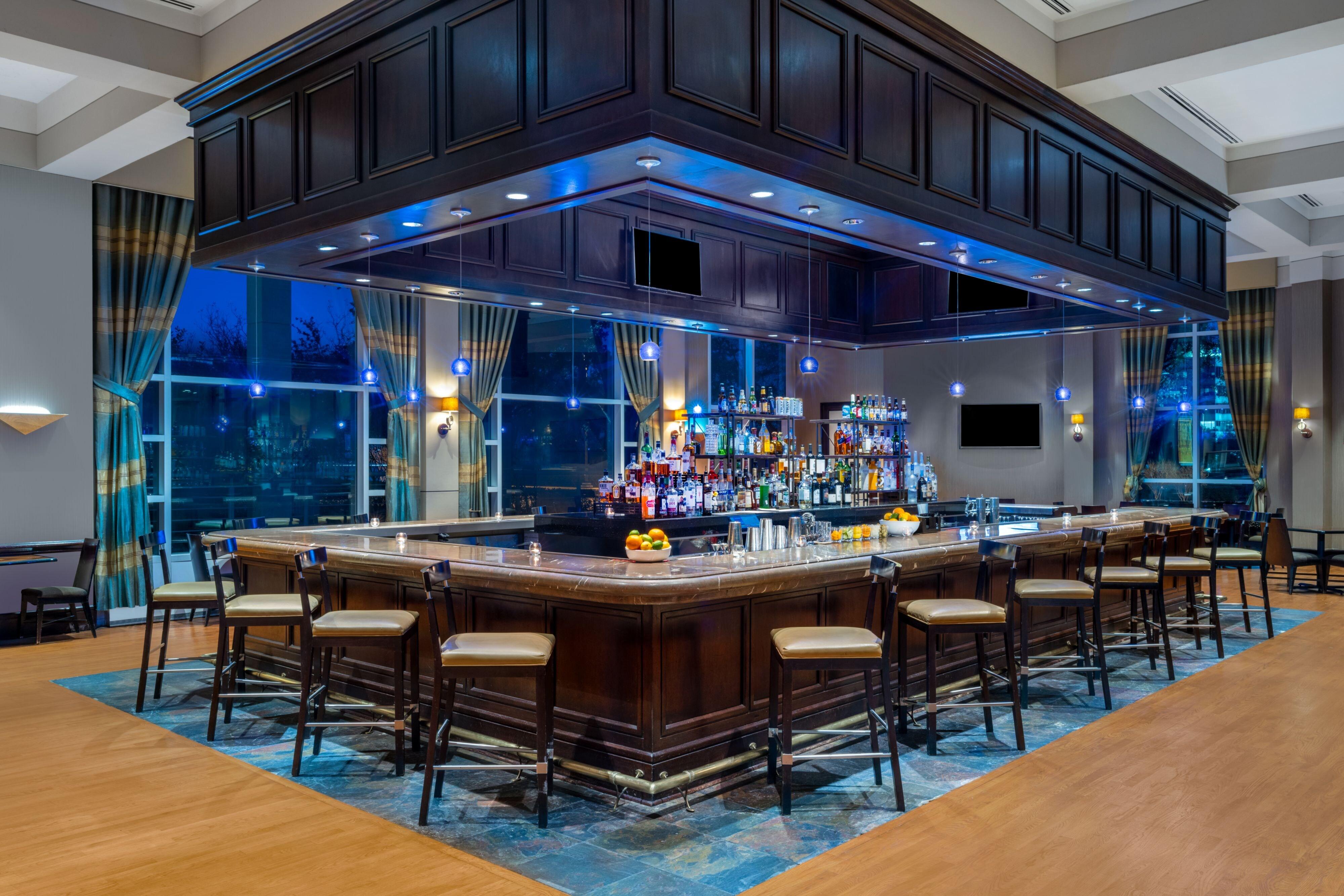 Hotel Renaissance Dallas North 4*